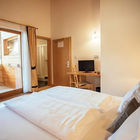 Hotel Wildschutz San Leonardo in Passiria