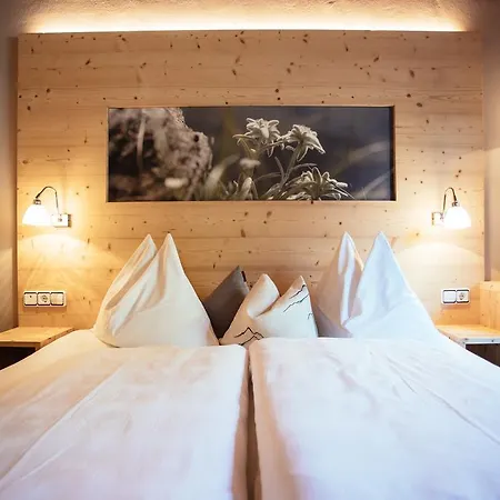 Hotel Wildschutz 3*